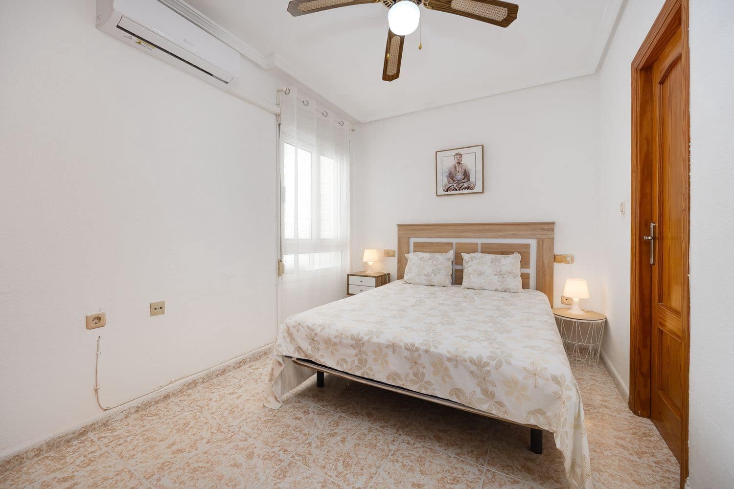 2 soveværelse Lejlighed til salg i Torrevieja med garage - € 139.900 (Ref: 9006693)