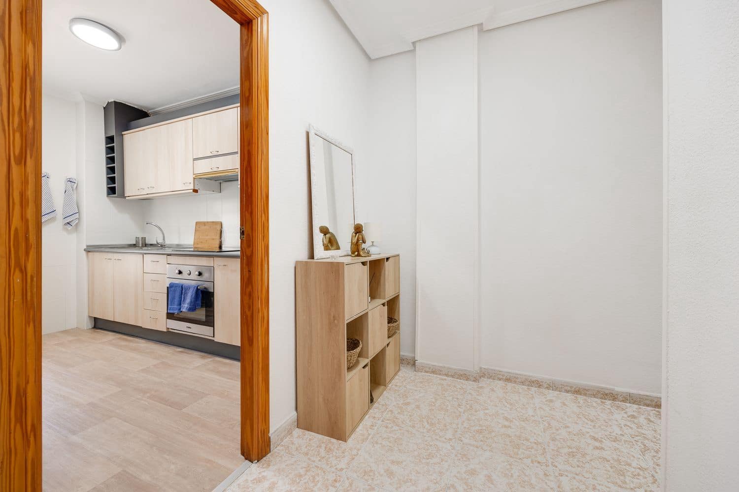 2 soveværelse Lejlighed til salg i Torrevieja med garage - € 139.900 (Ref: 9006693)