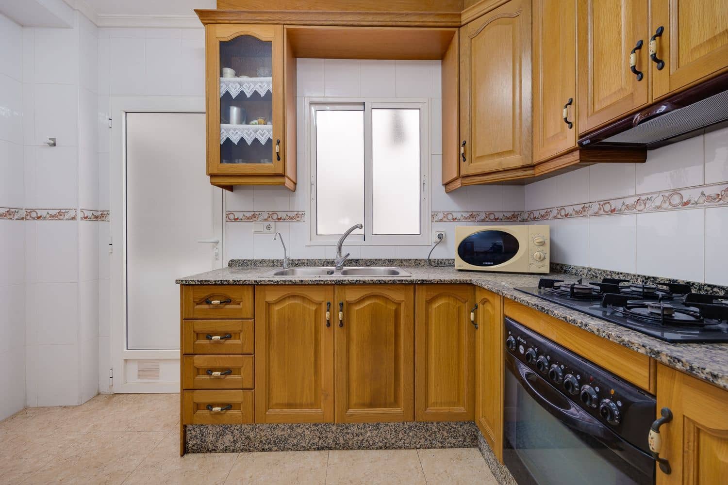 3 soveværelse Lejlighed til salg i Torrevieja med garage - € 179.000 (Ref: 9016770)