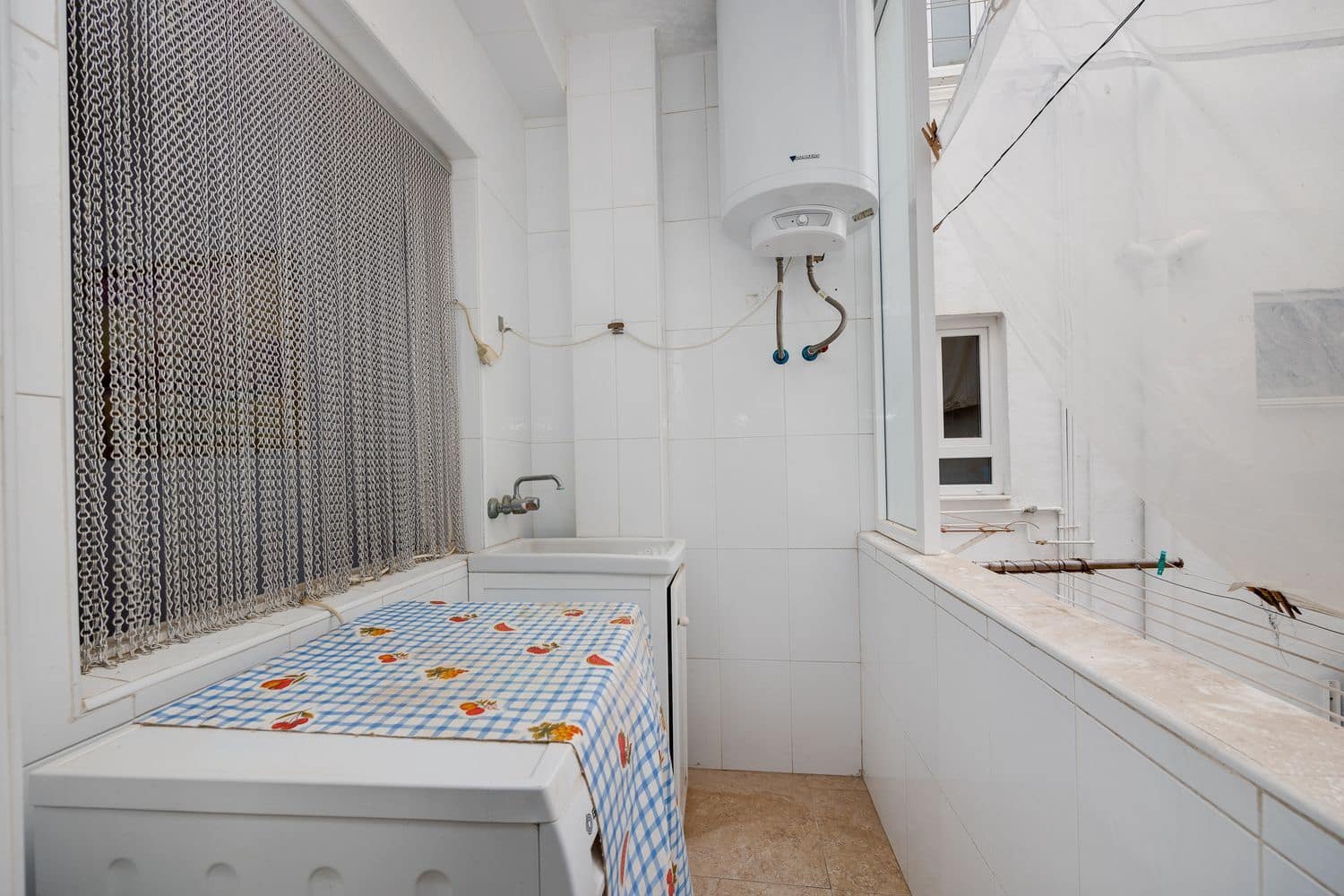 3 soveværelse Lejlighed til salg i Torrevieja med garage - € 179.000 (Ref: 9016770)