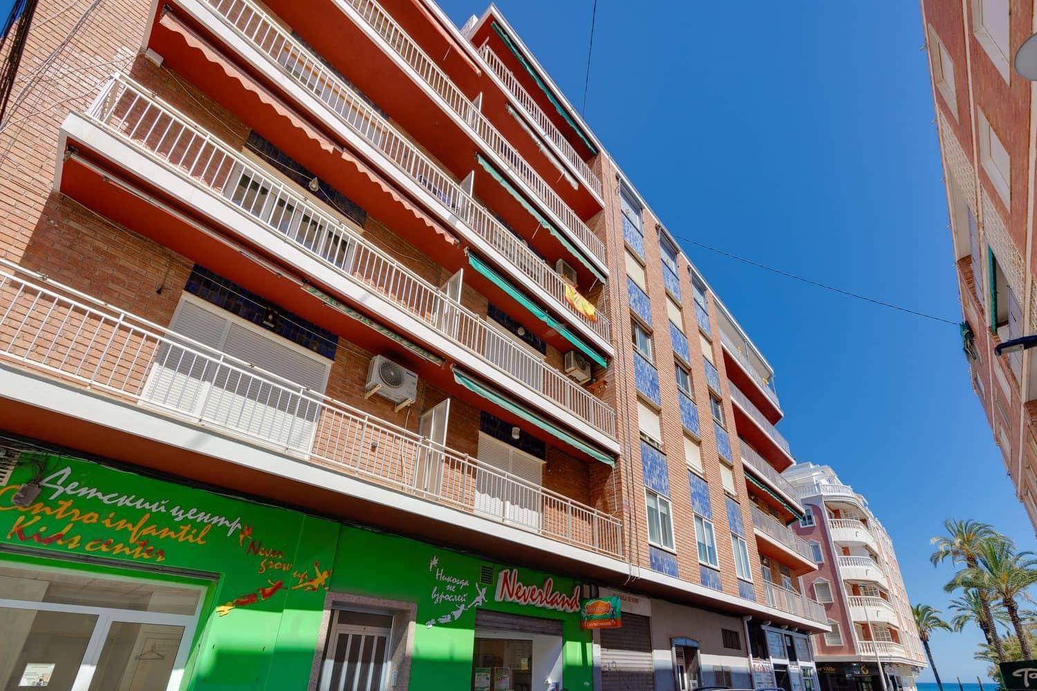 3 soveværelse Lejlighed til salg i Torrevieja med garage - € 179.000 (Ref: 9016770)