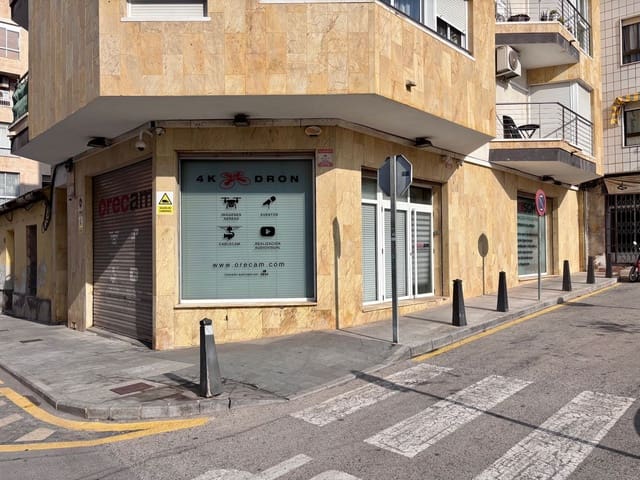 Business for sale in Puerto Deportivo, Torrevieja - € 190,000 (Ref: 9036392)