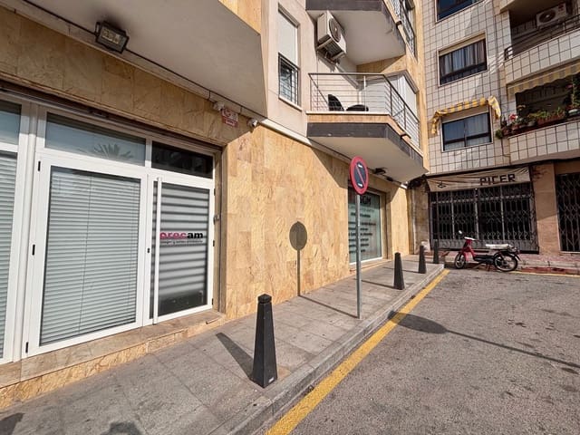 Business for sale in Puerto Deportivo, Torrevieja - € 190,000 (Ref: 9036392)