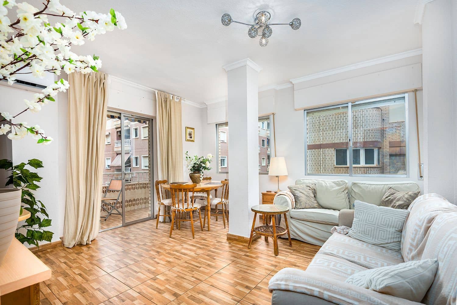 3 slaapkamer Appartement te koop in Torrevieja met garage - € 155.000 (Ref: 9062046)