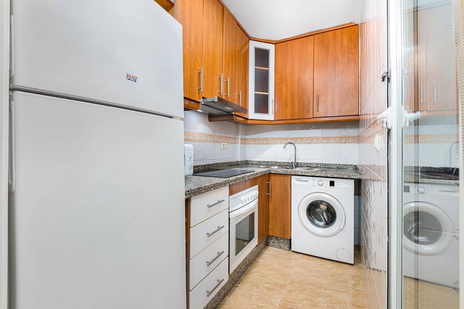 2 soveværelse Lejlighed til salg i Torrevieja med swimmingpool garage - € 134.900 (Ref: 9074657)