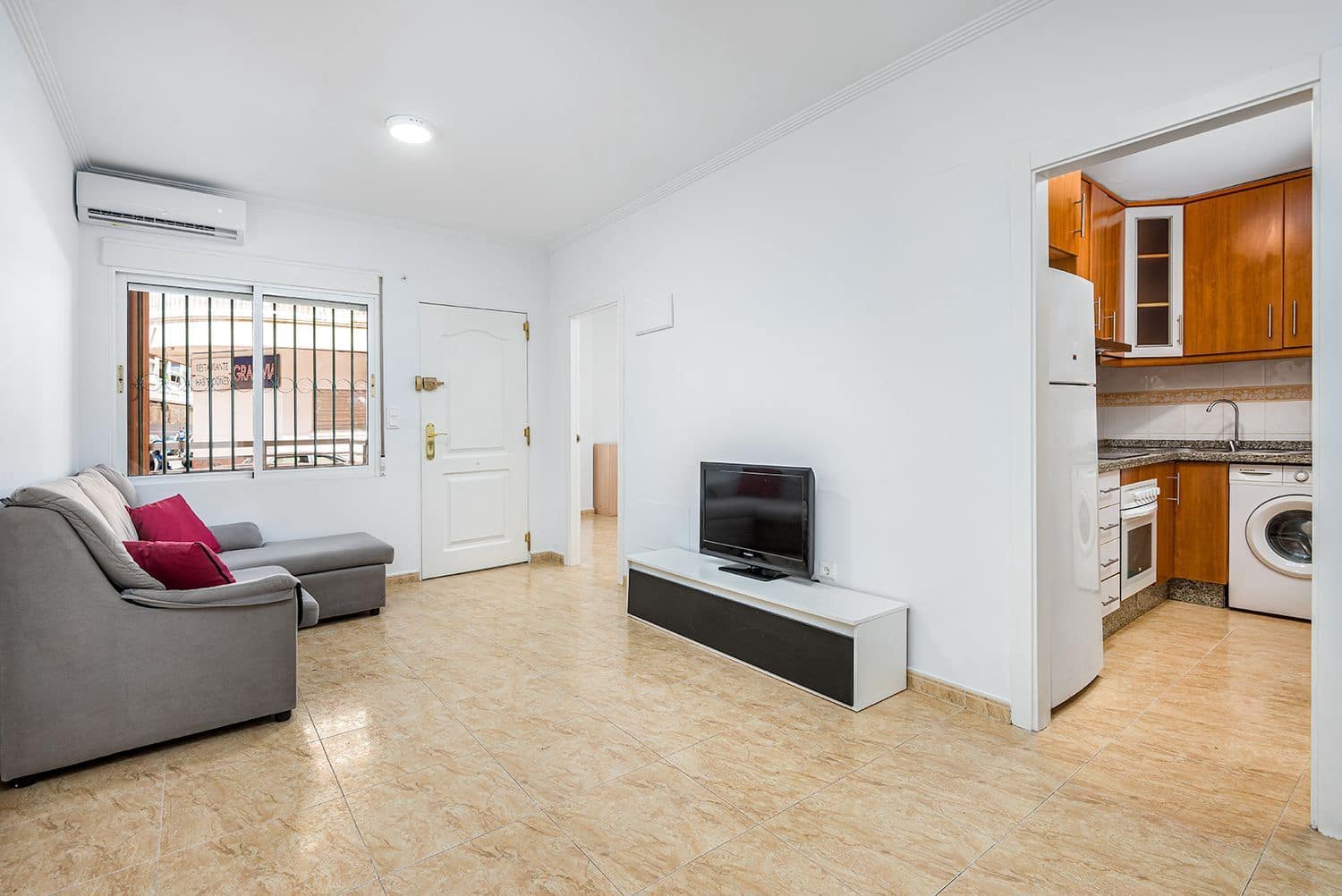 2 soveværelse Lejlighed til salg i Torrevieja med swimmingpool garage - € 134.900 (Ref: 9074657)