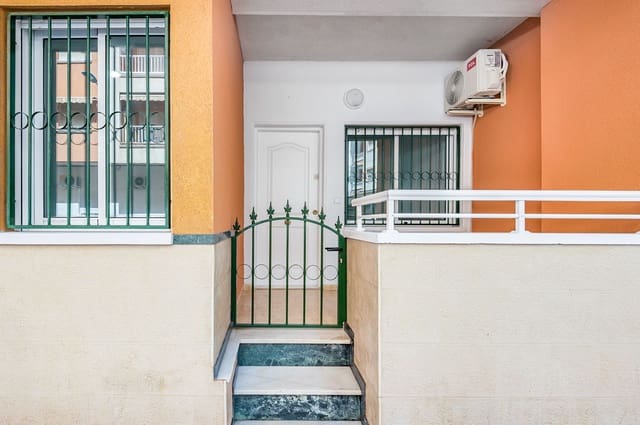 2 soveværelse Lejlighed til salg i Antonio Machado, Torrevieja med swimmingpool - € 159.000 (Ref: 9074657)