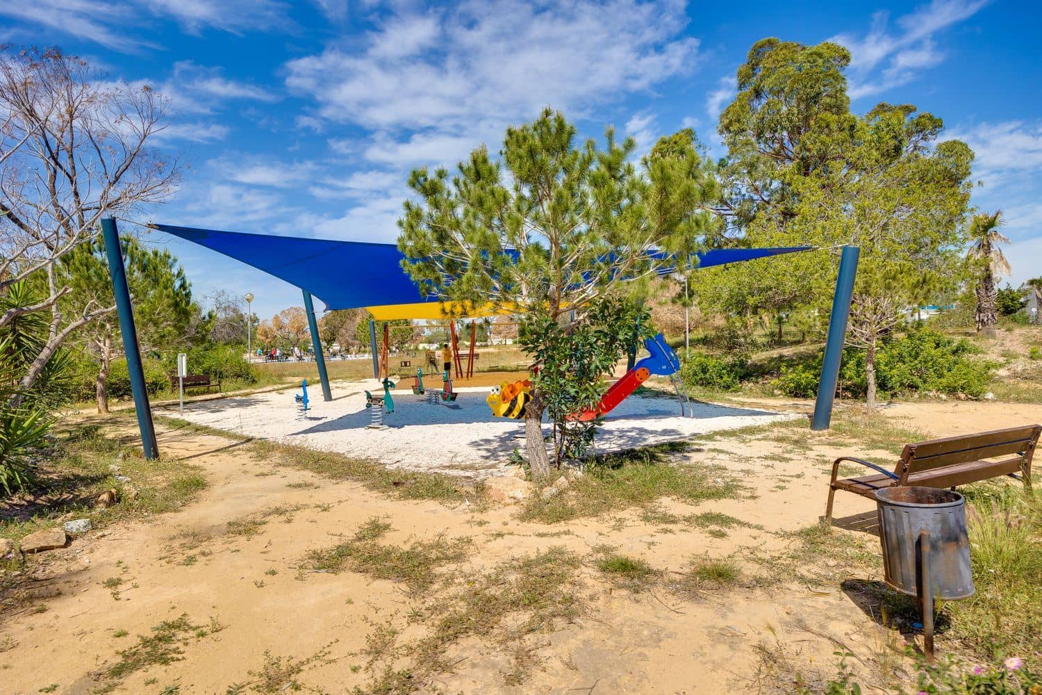 Casa de 2 habitaciones en Torrevieja en venta con garaje - 98.000 € (Ref: 9095915)