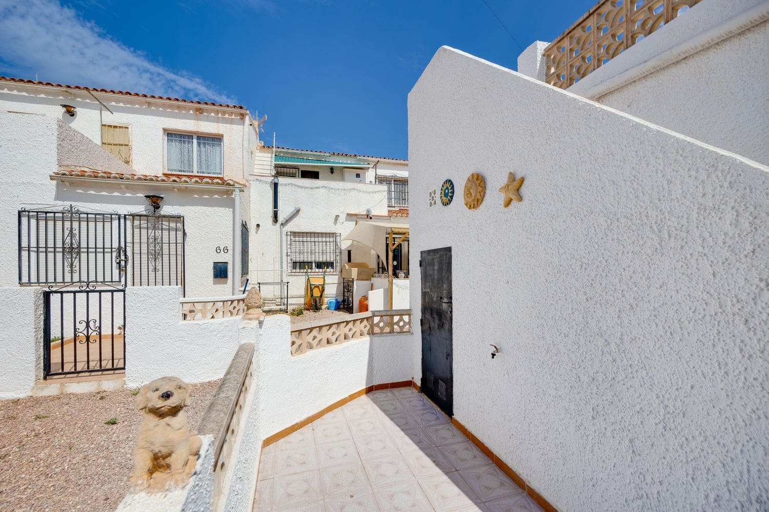 Casa de 2 habitaciones en Torrevieja en venta con garaje - 98.000 € (Ref: 9095915)