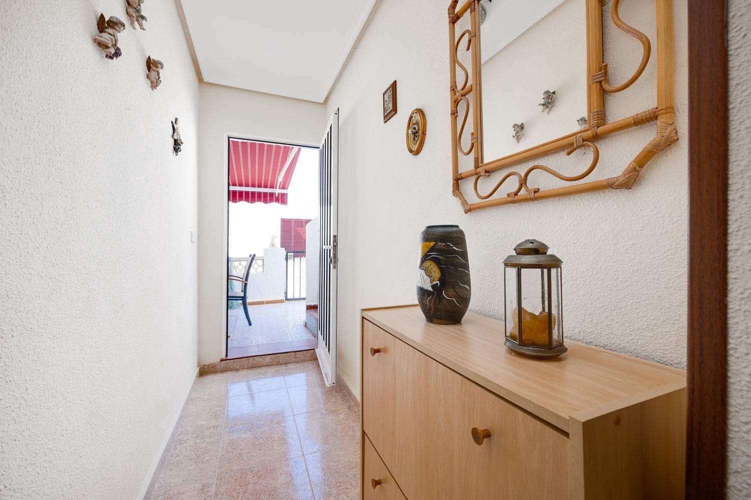 Casa de 2 habitaciones en Torrevieja en venta con garaje - 98.000 € (Ref: 9095915)