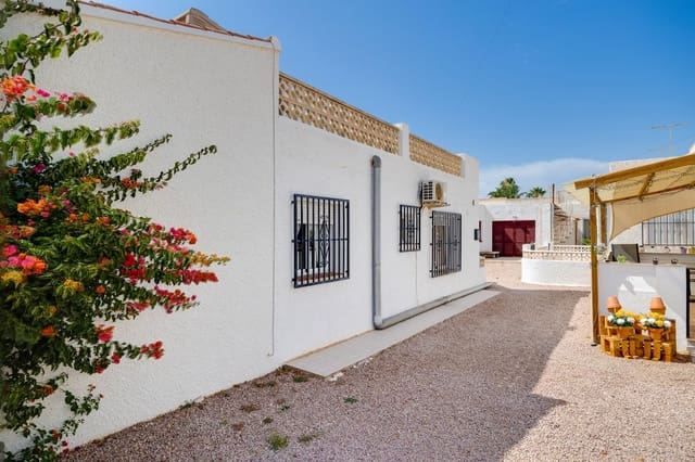 2 bedroom Townhouse for sale in El Chaparral, Torrevieja with garage - € 98,000 (Ref: 9095915)