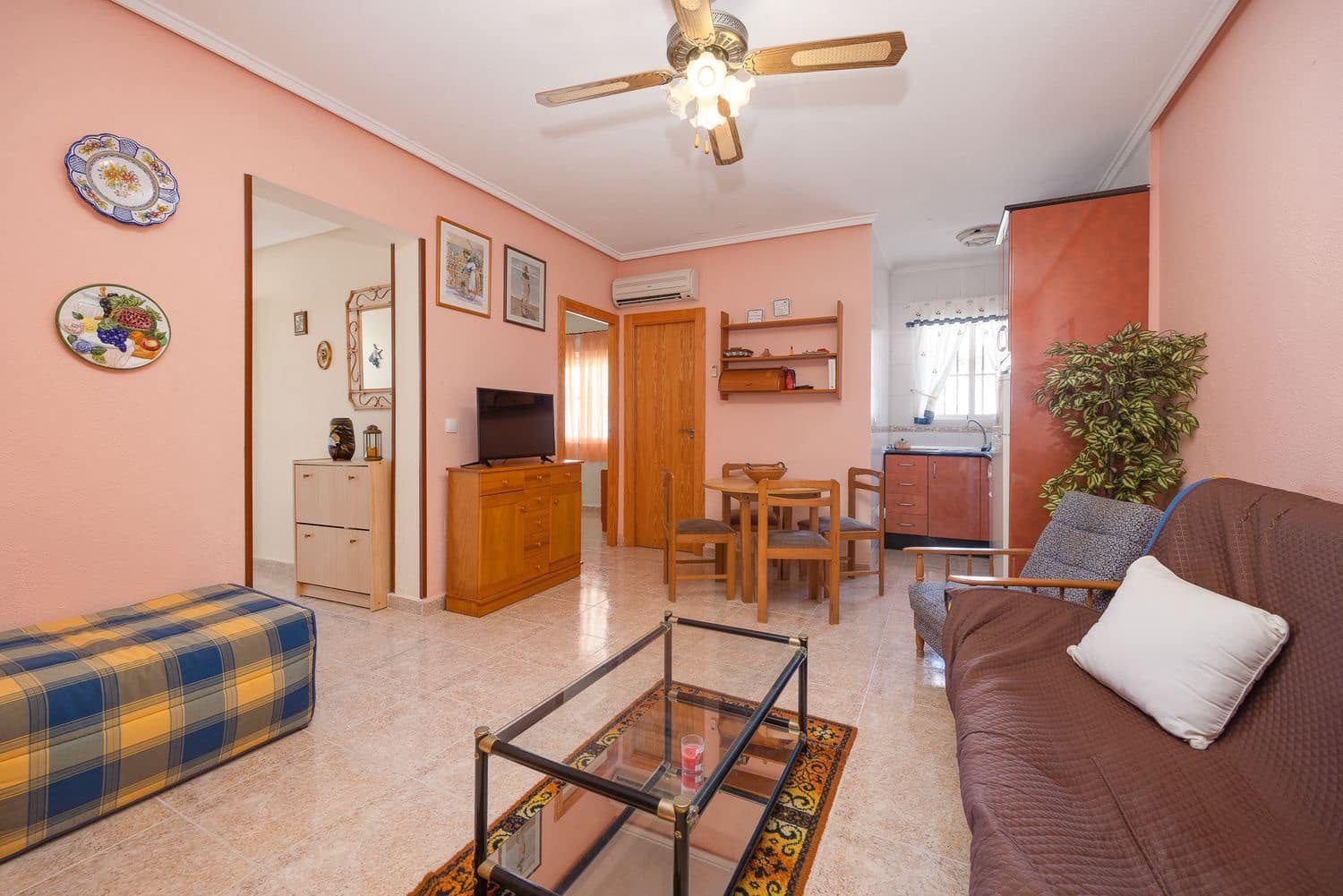 Casa de 2 habitaciones en Torrevieja en venta con garaje - 98.000 € (Ref: 9095915)