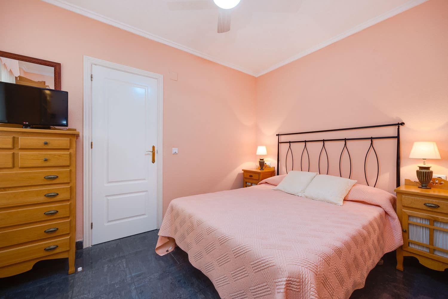 3 soverom Leilighet til salgs i Torrevieja med garasje - € 229 000 (Ref: 9100249)