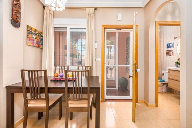 3 soveværelse Byhus til salg i El Chaparral - La Siesta - La Torreta, Torrevieja med swimmingpool garage - € 215.000 (Ref: 9118416)