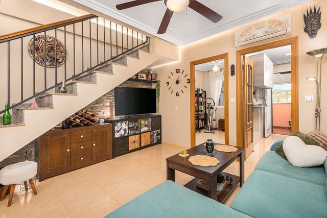 3 soveværelse Byhus til salg i El Chaparral - La Siesta - La Torreta, Torrevieja med swimmingpool garage - € 215.000 (Ref: 9118416)