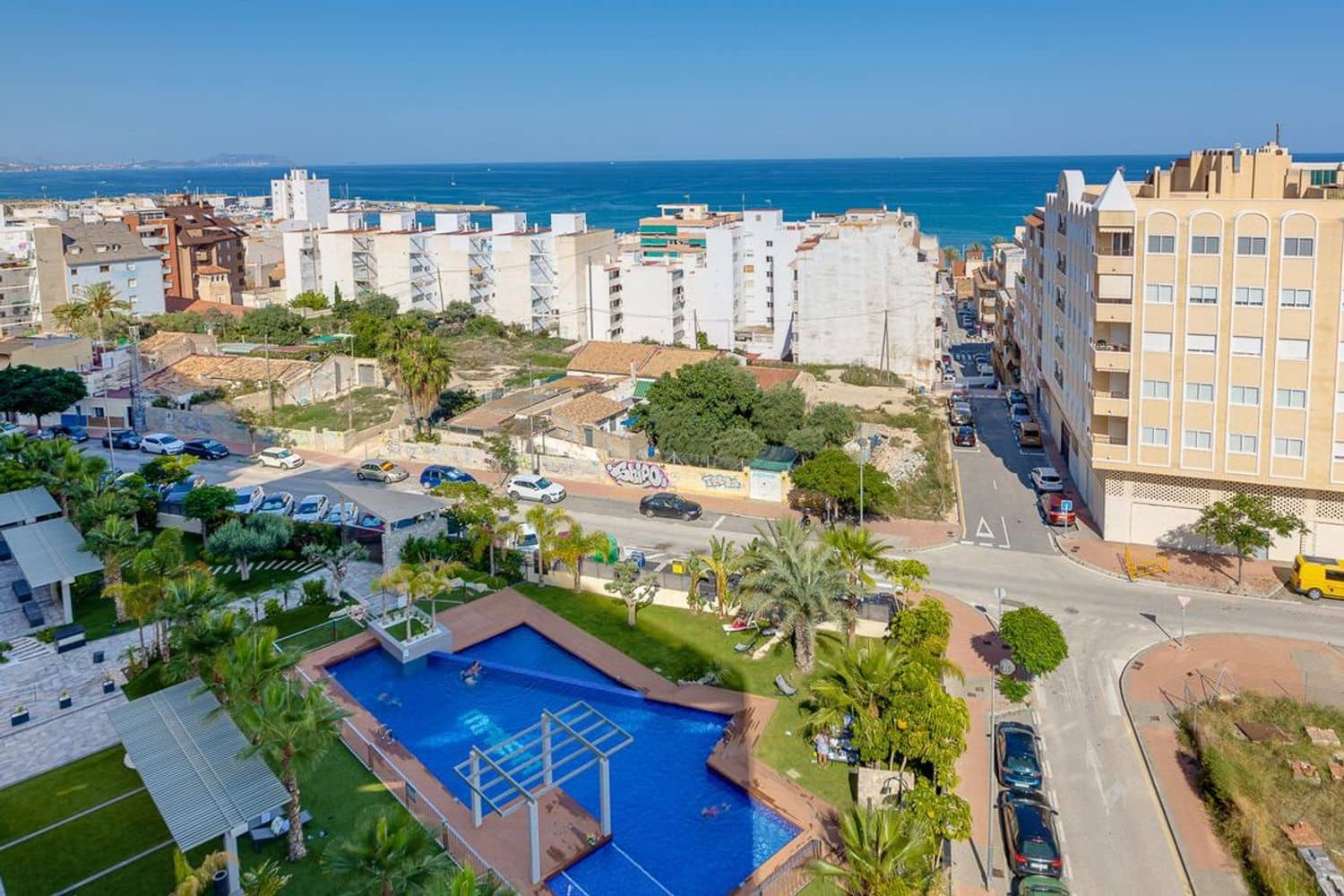 3 bedroom Apartment for sale in El Campello with pool garage - € 595,000 (Ref: 9132091)