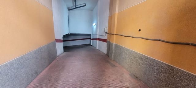 Garage till salu i Avenida Habaneras - Curva de Palangre, Torrevieja - 14 000 € (Ref: 9154735)