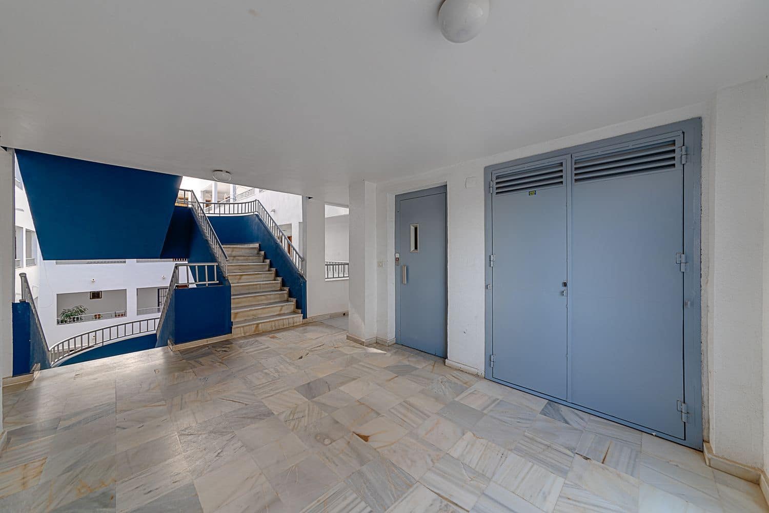 Lejlighed til salg i Torrevieja med swimmingpool garage - € 86.000 (Ref: 9185019)