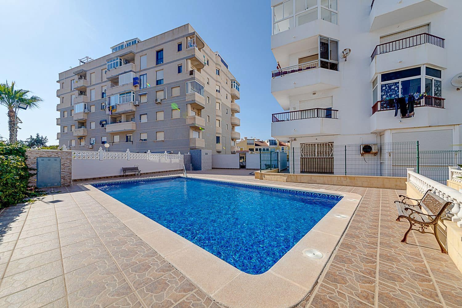 Lejlighed til salg i Torrevieja med swimmingpool garage - € 86.000 (Ref: 9185019)