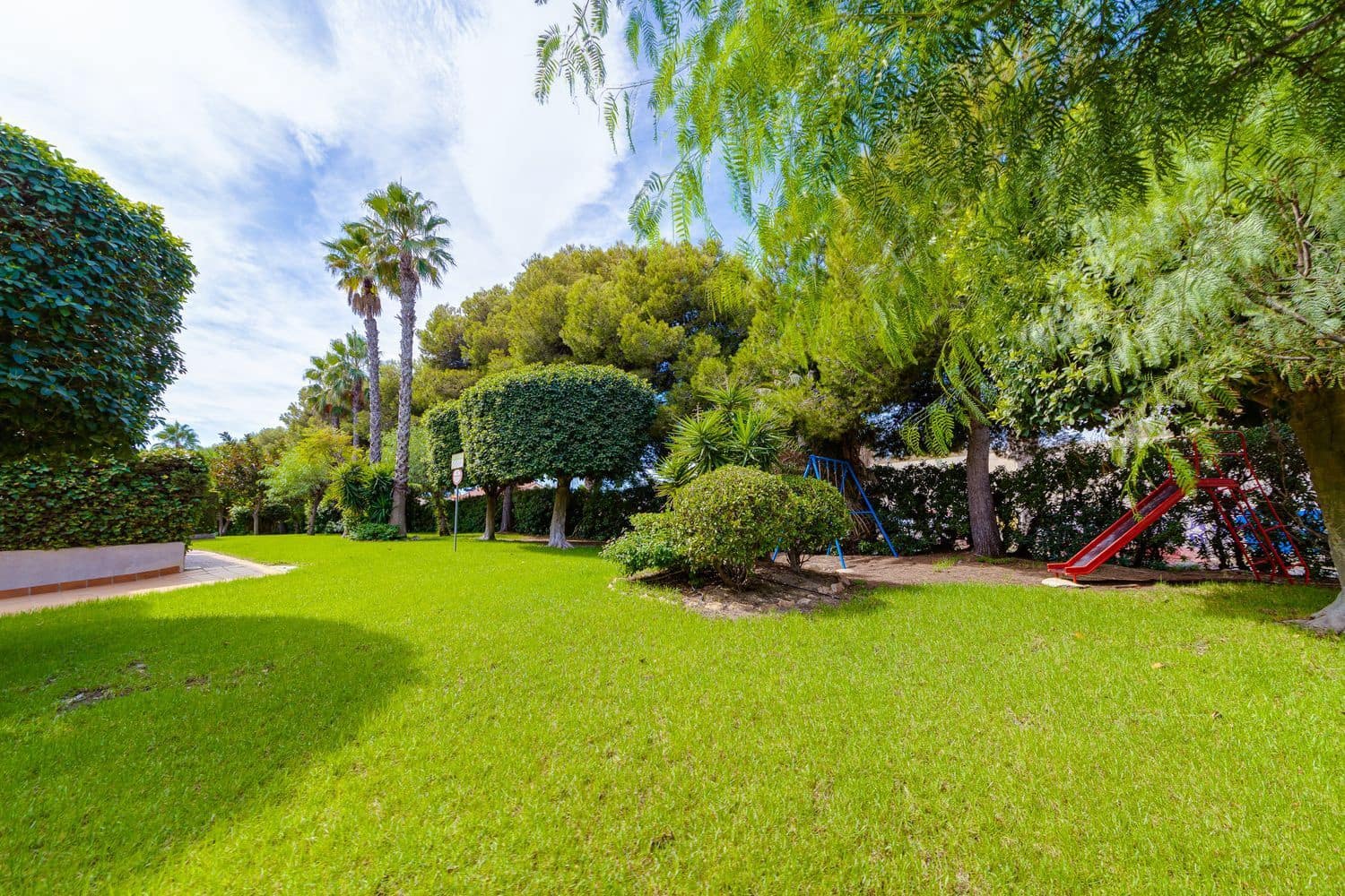 2 makuuhuone Huoneisto myytävänä paikassa Torrevieja mukana uima-altaan 
autotalli - 127 000 € (Ref: 9185021)