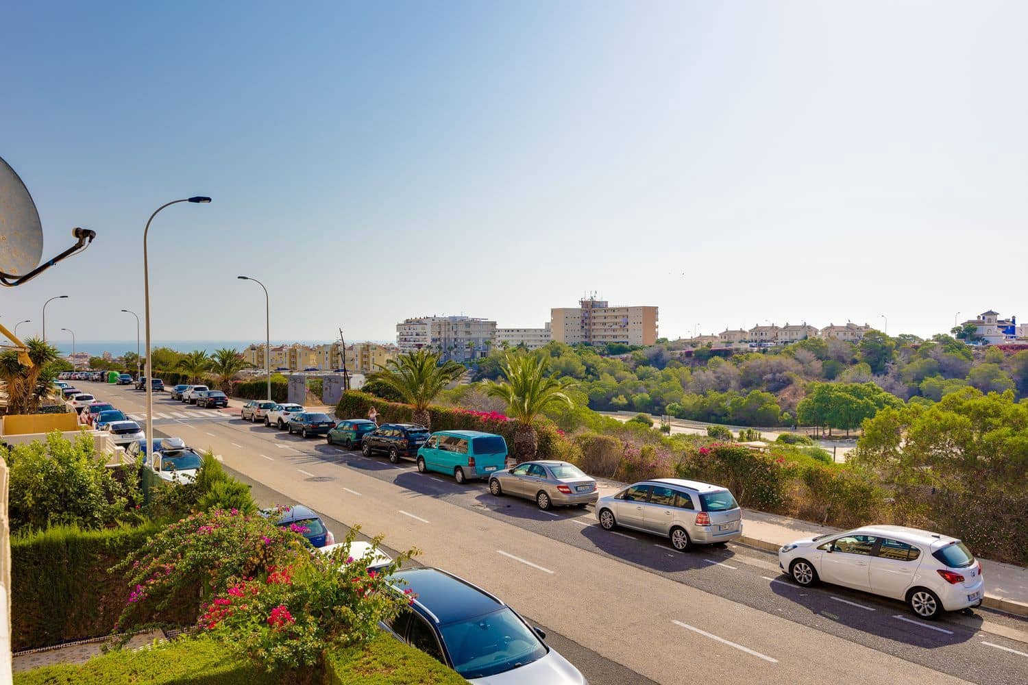 2 makuuhuone Huoneisto myytävänä paikassa Torrevieja mukana uima-altaan 
autotalli - 127 000 € (Ref: 9185021)