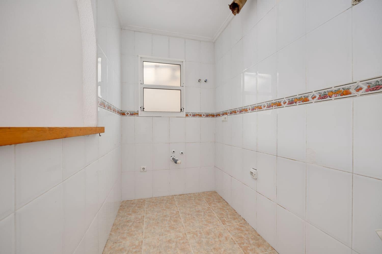 Apartamento de 2 habitaciones en Torrevieja en venta con garaje - 120.000 € (Ref: 9187964)