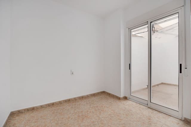 2 quarto Apartamento para venda em Playa del Cura, Torrevieja com garagem - 120 000 € (Ref: 9187964)
