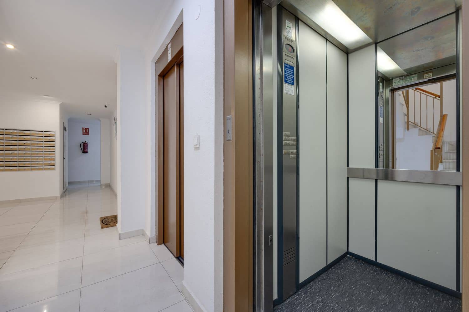 Apartamento de 2 habitaciones en Torrevieja en venta con garaje - 120.000 € (Ref: 9187964)