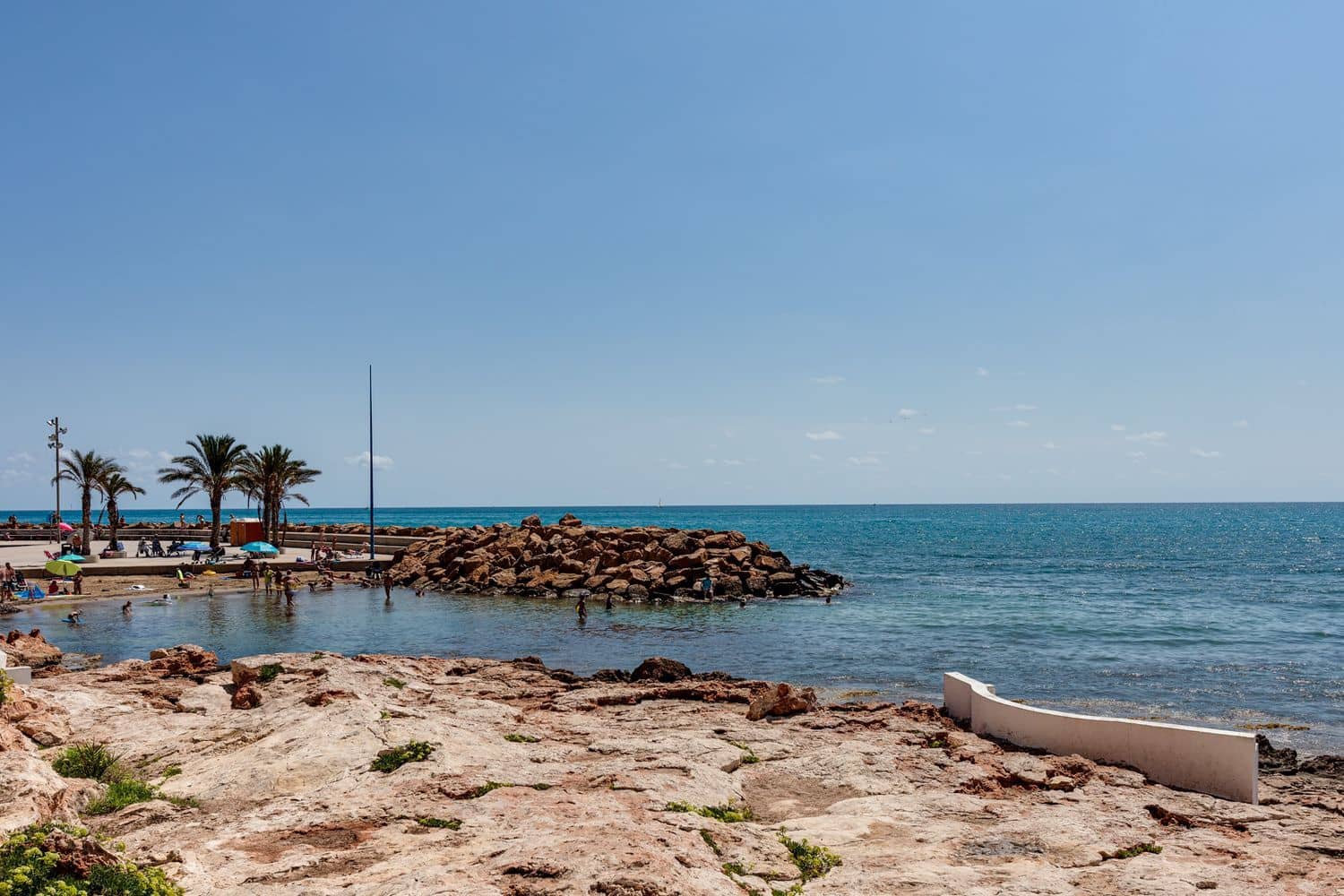 Apartamento de 2 habitaciones en Torrevieja en venta con garaje - 120.000 € (Ref: 9187964)