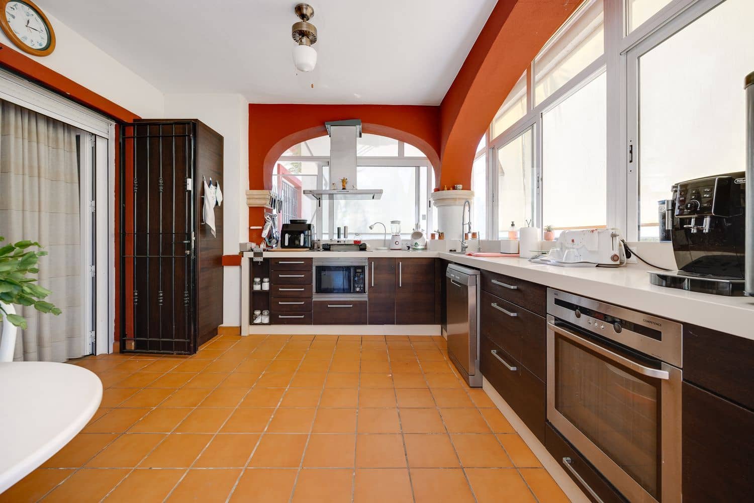 5 chambre Villa/Maison à vendre à Muchamiel / Mutxamel avec piscine garage - 680 000 € (Ref: 9193372)