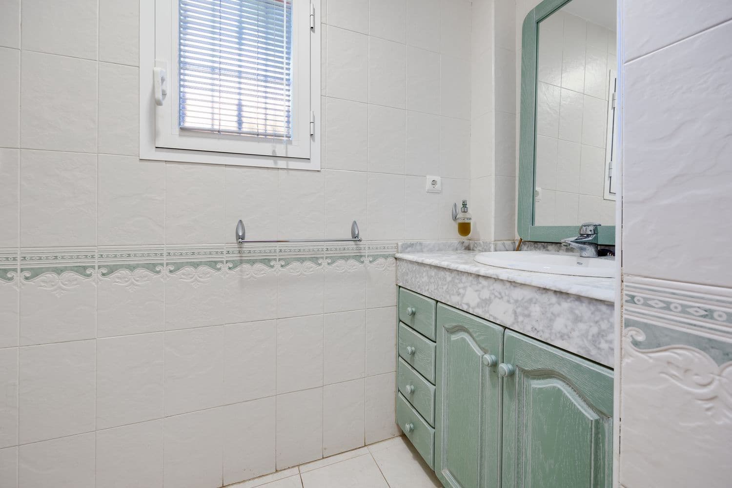 5 chambre Villa/Maison à vendre à Muchamiel / Mutxamel avec piscine garage - 680 000 € (Ref: 9193372)