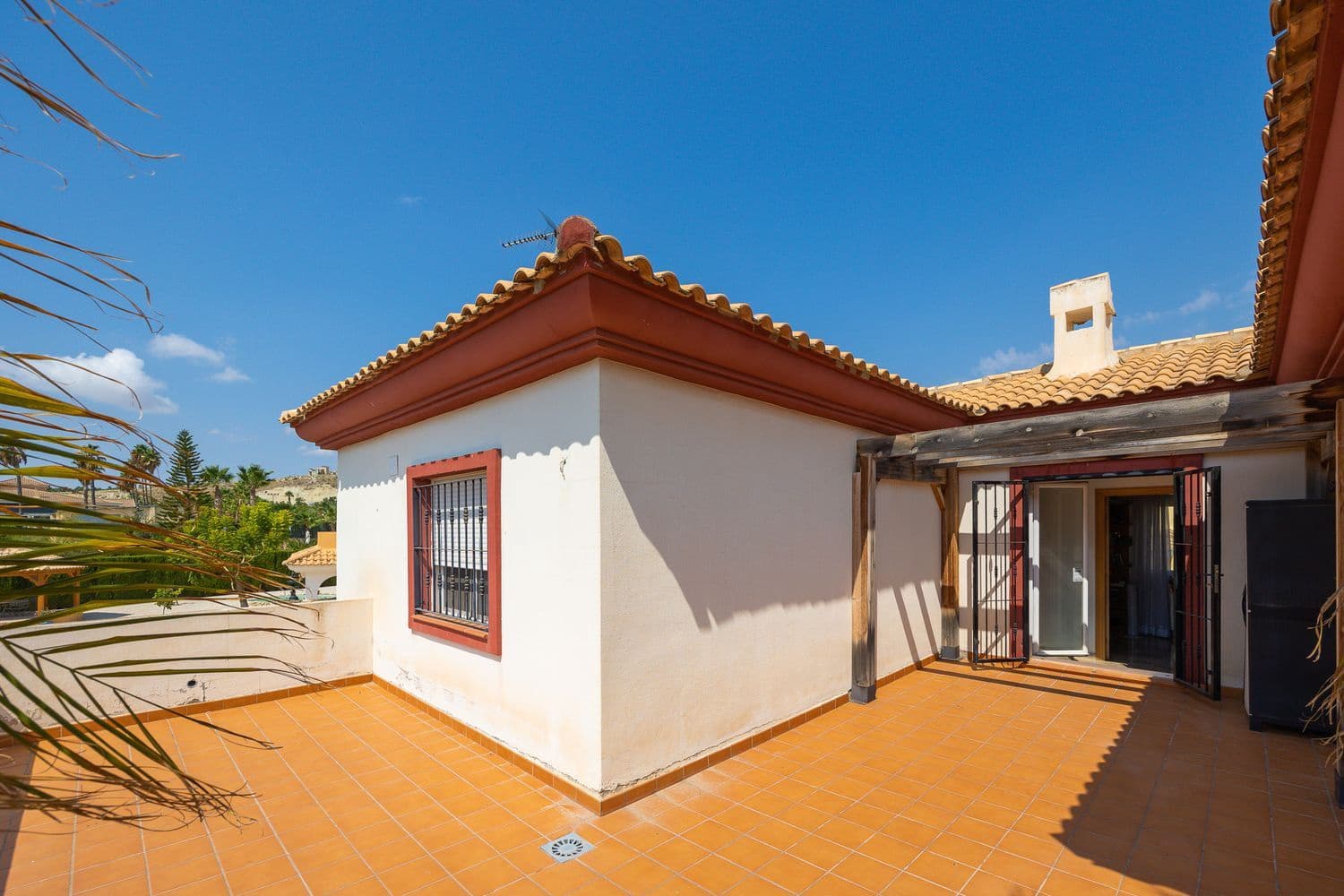 5 chambre Villa/Maison à vendre à Muchamiel / Mutxamel avec piscine garage - 680 000 € (Ref: 9193372)