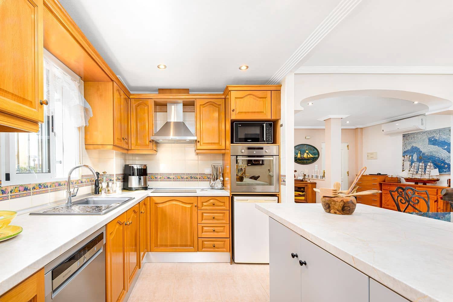 4 bedroom Villa for sale in Orihuela Costa with pool garage - € 349,900 (Ref: 9206172)