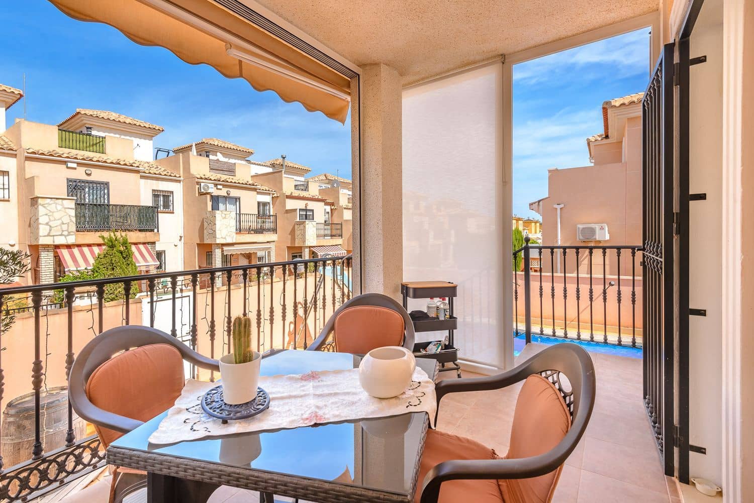 4 bedroom Villa for sale in Orihuela Costa with pool garage - € 349,900 (Ref: 9206172)