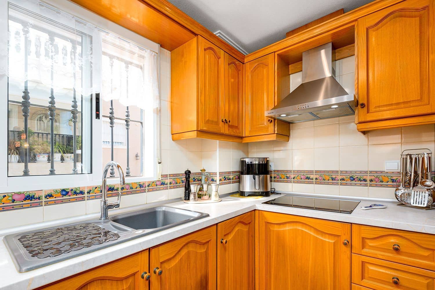 4 bedroom Villa for sale in Orihuela Costa with pool garage - € 349,900 (Ref: 9206172)