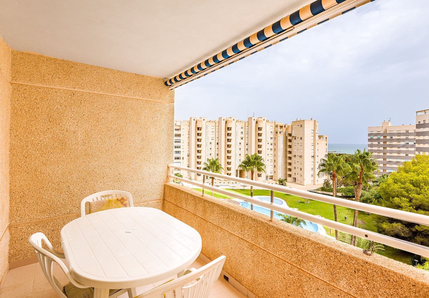 2 soveværelse Lejlighed til salg i Playa de Muchavista med swimmingpool garage - € 320.000 (Ref: 9212523)