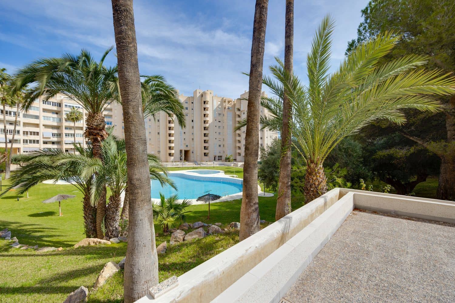 2 chambre Appartement à vendre à Playa de Muchavista avec piscine garage - 299 000 € (Ref: 9212523)