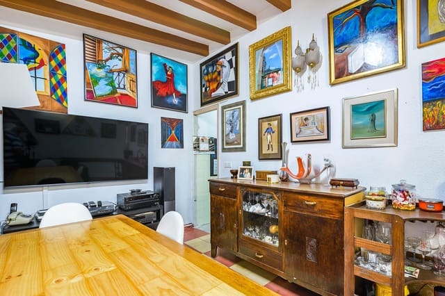 4 bedroom Townhouse for sale in Colonia Madrid, Benidorm with garage - € 285,000 (Ref: 9226103)