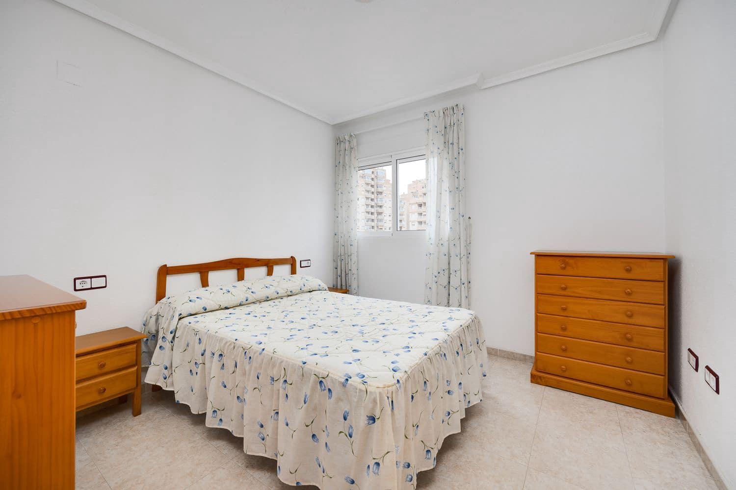 2 chambre Appartement à vendre à Torrevieja avec piscine garage - 143 000 € (Ref: 9226104)