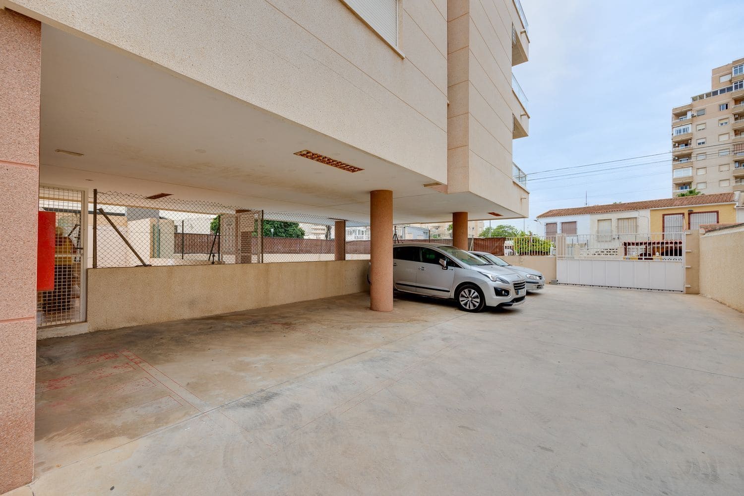 2 chambre Appartement à vendre à Torrevieja avec piscine garage - 143 000 € (Ref: 9226104)