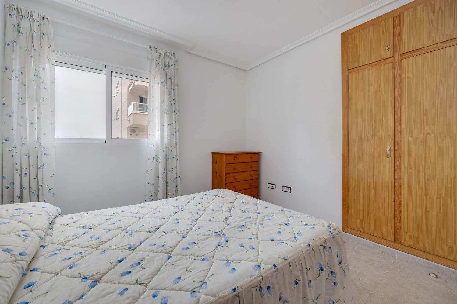 2 chambre Appartement à vendre à Torrevieja avec piscine garage - 143 000 € (Ref: 9226104)