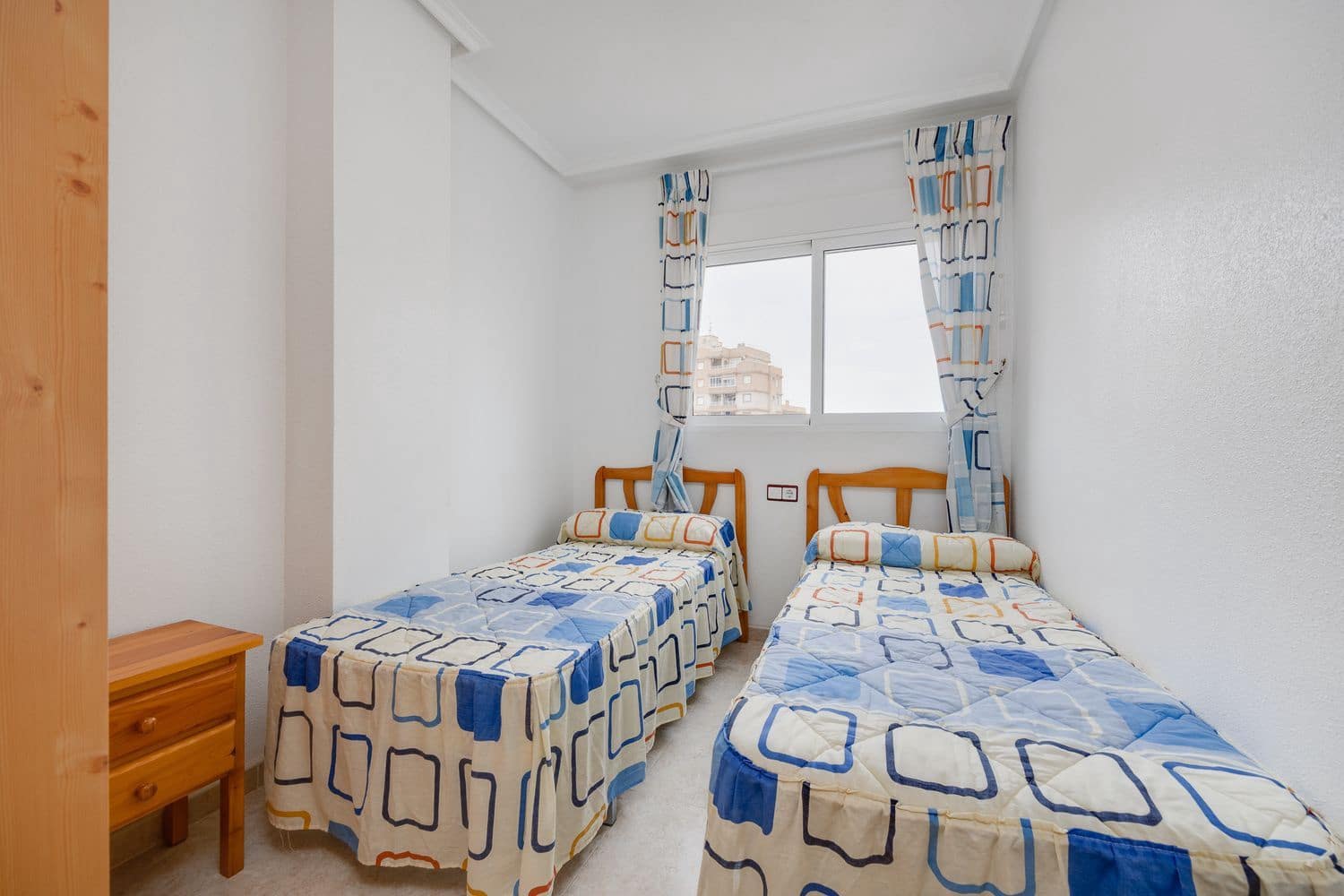 2 chambre Appartement à vendre à Torrevieja avec piscine garage - 143 000 € (Ref: 9226104)