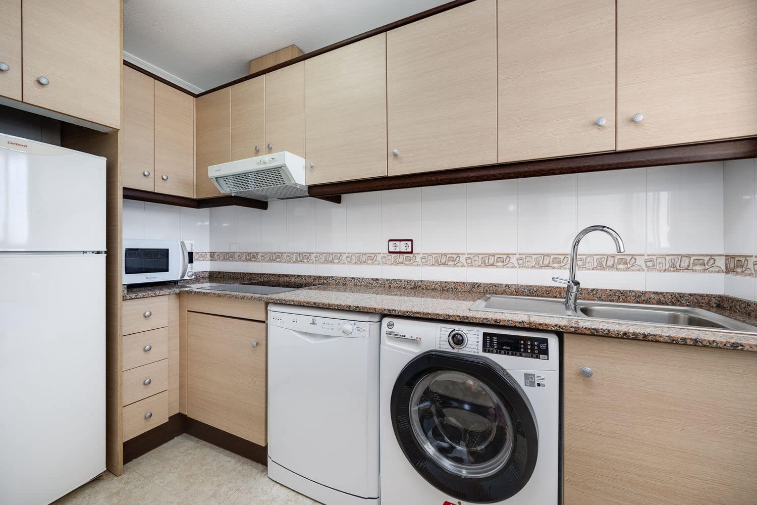 2 chambre Appartement à vendre à Torrevieja avec piscine garage - 143 000 € (Ref: 9226104)