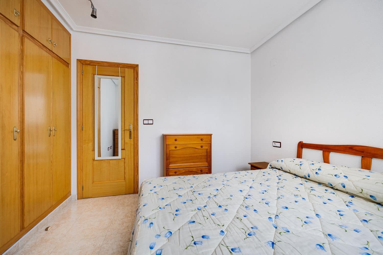 2 chambre Appartement à vendre à Torrevieja avec piscine garage - 143 000 € (Ref: 9226104)