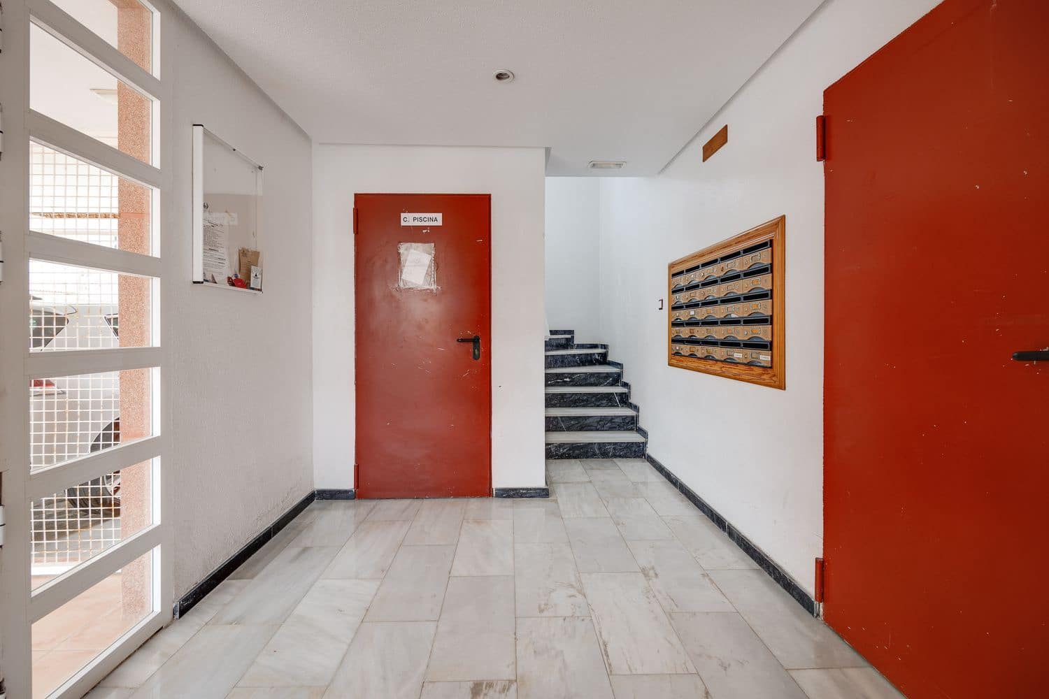 2 chambre Appartement à vendre à Torrevieja avec piscine garage - 143 000 € (Ref: 9226104)