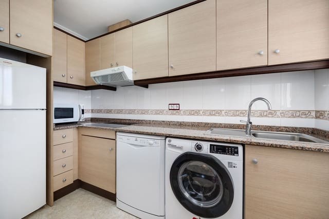 2 bedroom Apartment for sale in Nueva Torrevieja, Torrevieja with pool garage - € 143,000 (Ref: 9226104)