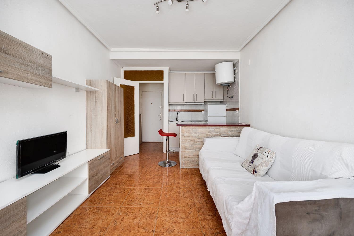 Lejlighed til salg i Torrevieja med garage - € 69.000 (Ref: 9228190)