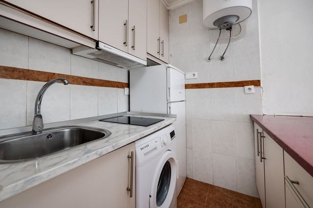 Appartement à vendre à Antonio Machado, Torrevieja avec garage - 69 000 € (Ref: 9228190)