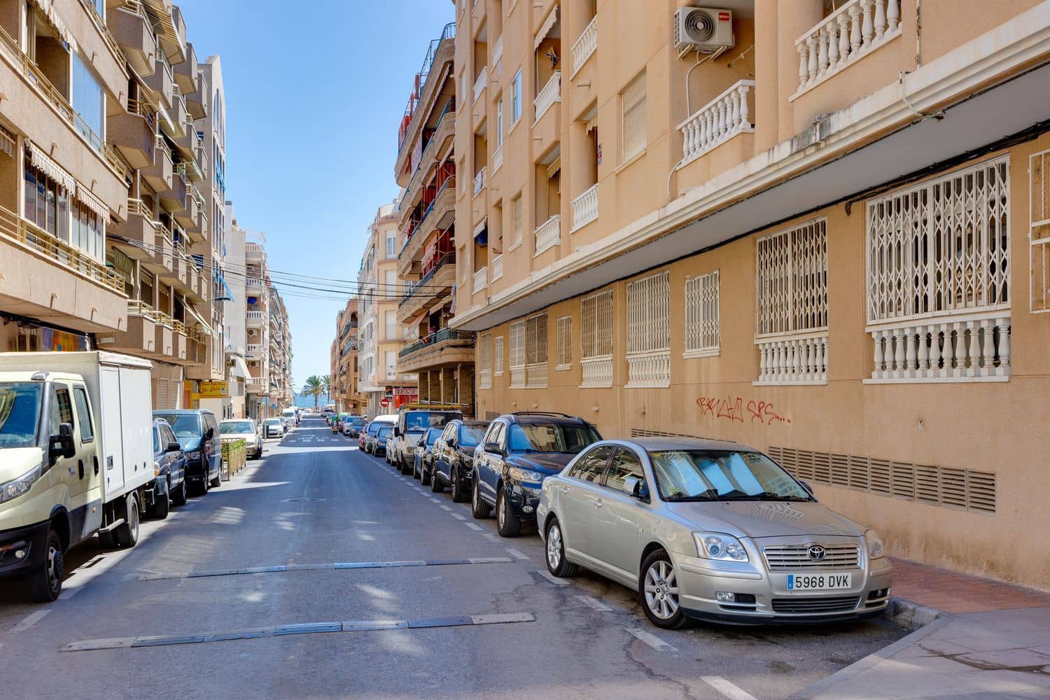 Apartamento para venda em Torrevieja com piscina garagem - 83 000 € (Ref: 9232108)