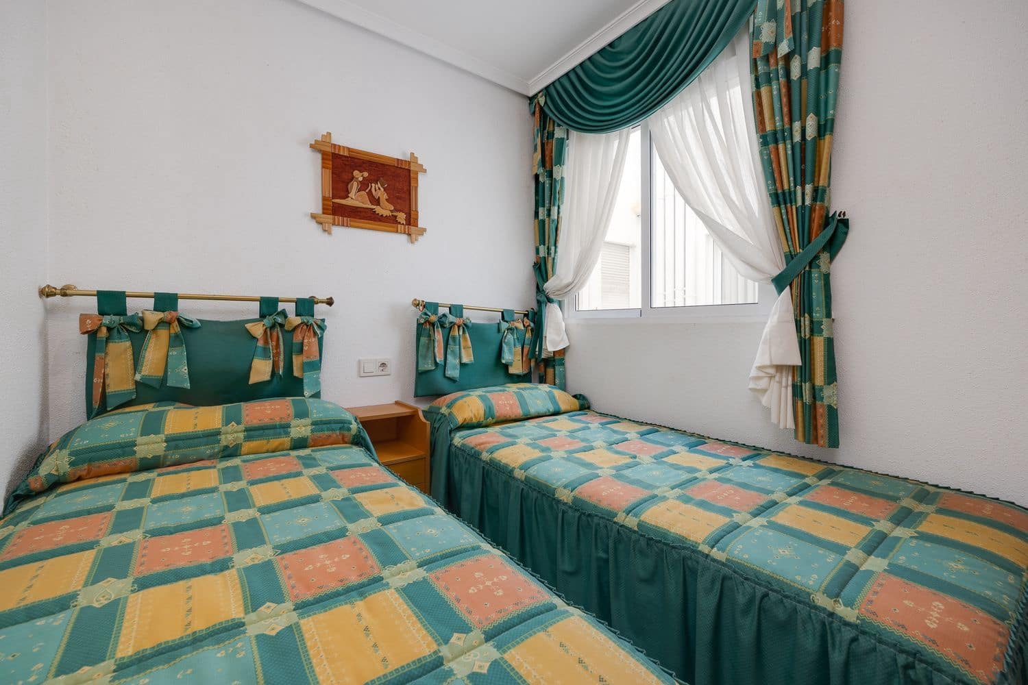 Apartamento de 2 habitaciones en Torrevieja en venta con garaje - 145.000 € (Ref: 9232109)